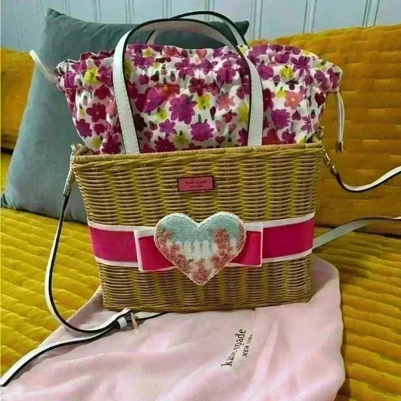 Kate Spade Basket Wicker Handbag with handmade needlepoint heart and pink ribbon - Picture 9 of 11